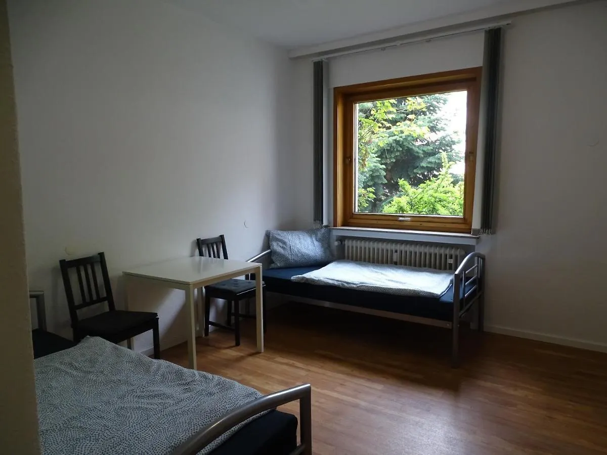 3 Monteurwohnung Messewohnung Bis Zu 6 Personen Daimlerstrasse 4 Eg Hannover 0*,  Deutschland
